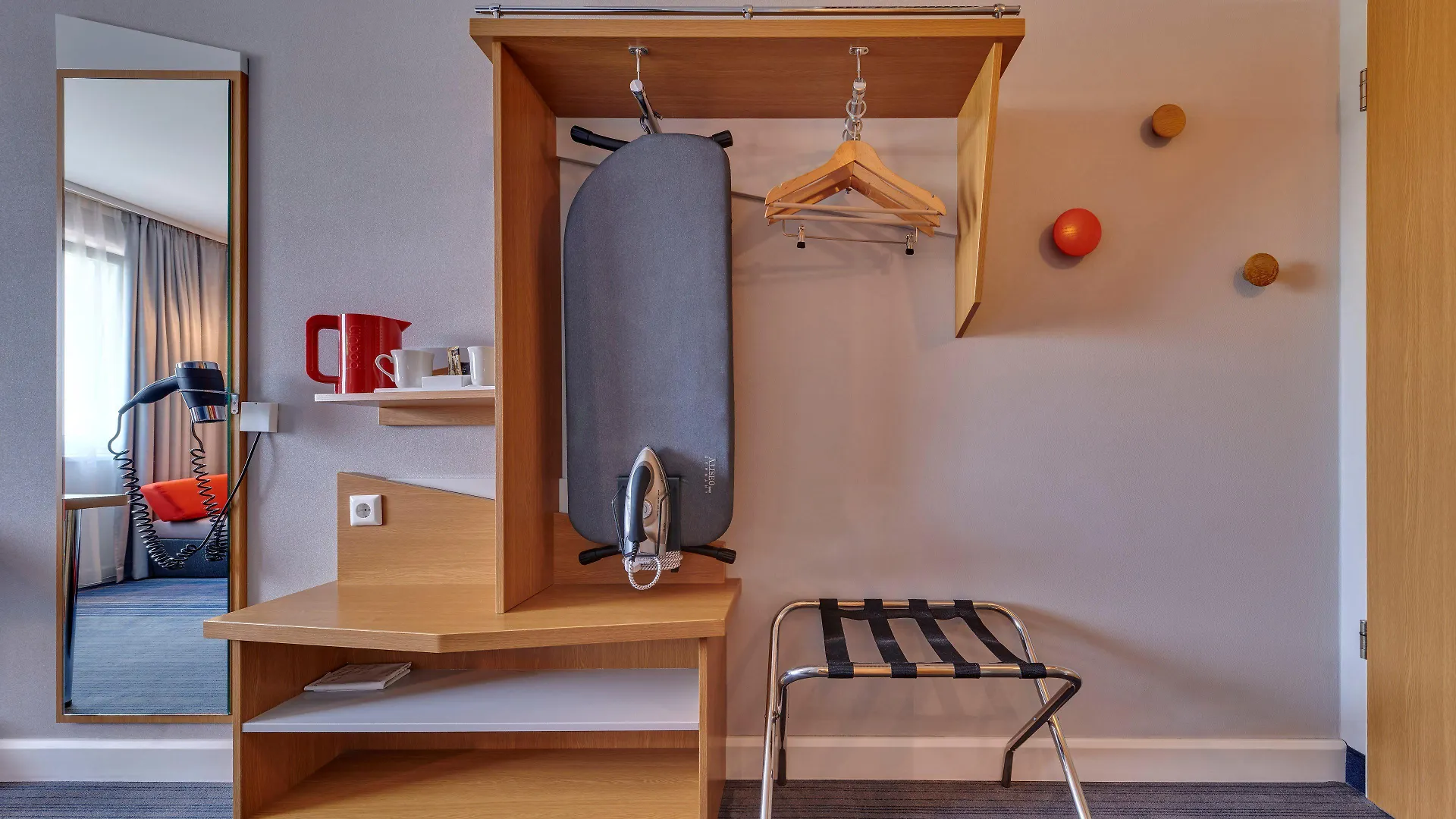 Hotel Holiday Inn Express Cologne Troisdorf By Ihg