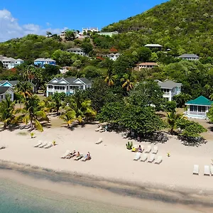 oualie-beach-resort.comcaribbean.com/