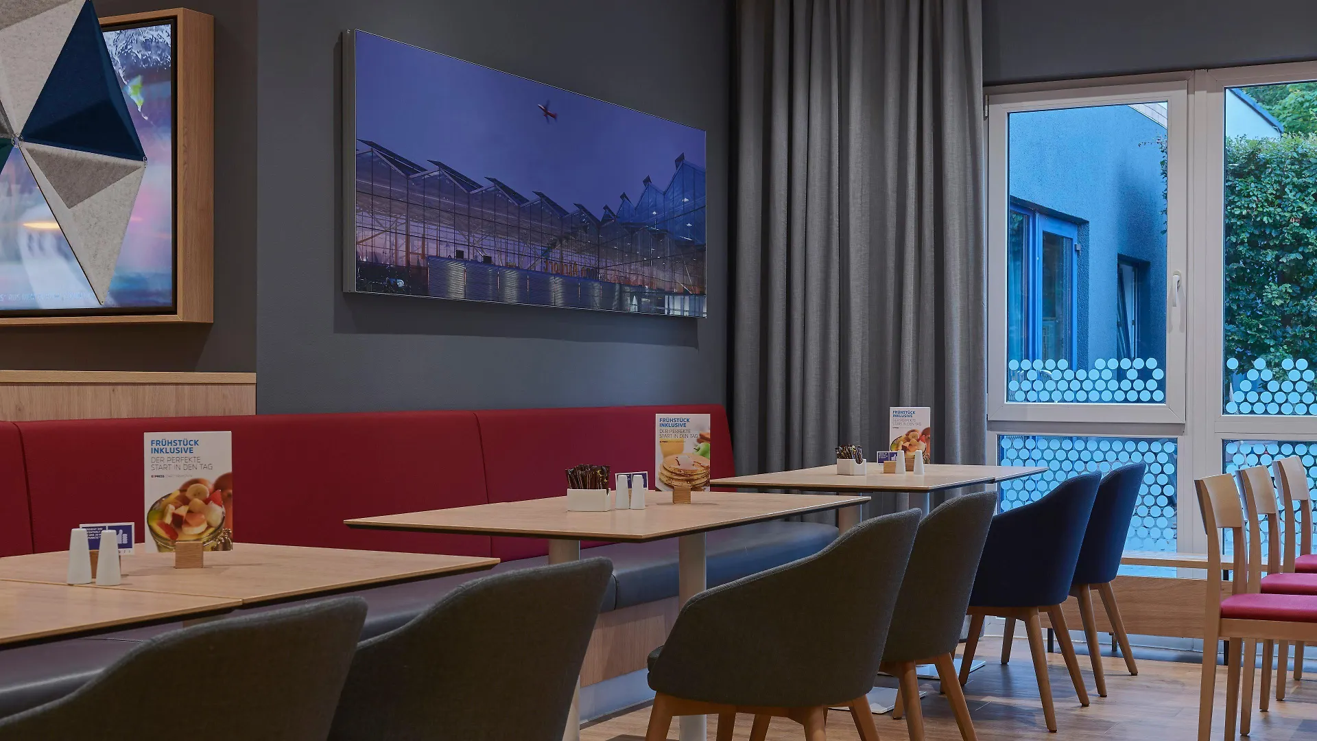 Hotel Holiday Inn Express Cologne Troisdorf By Ihg