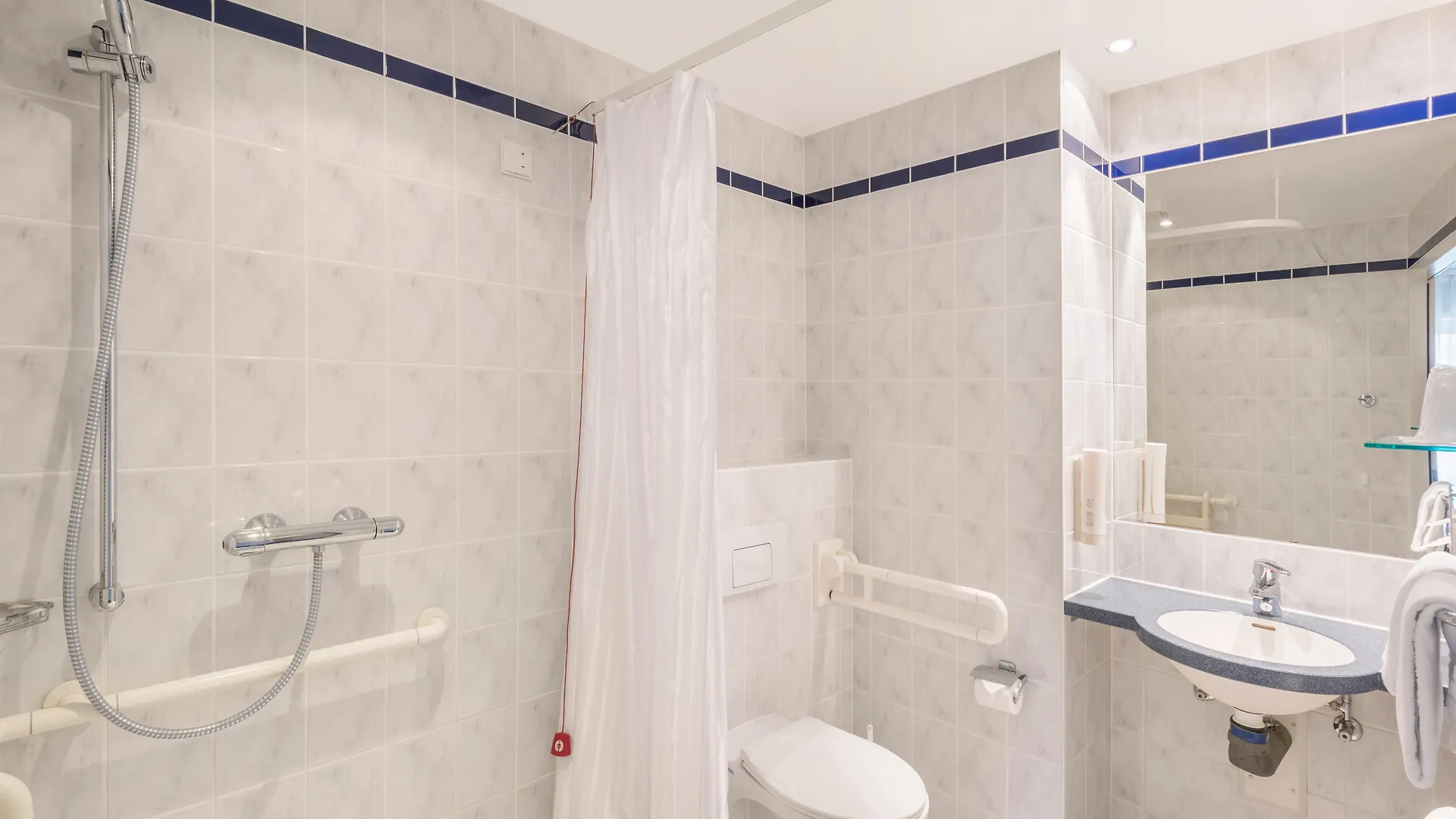 Holiday Inn Express Cologne Troisdorf By Ihg