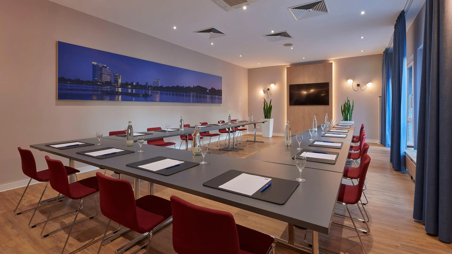 *** Hotel Holiday Inn Express Cologne Troisdorf By Ihg Německo