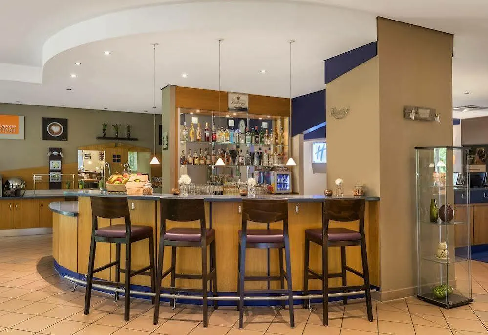 Holiday Inn Express Cologne Troisdorf By Ihg Hotel